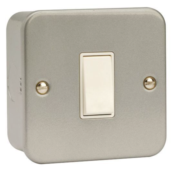 Metal Clad Single Switch 1 Gang 2 Way Light Switch & Back Box